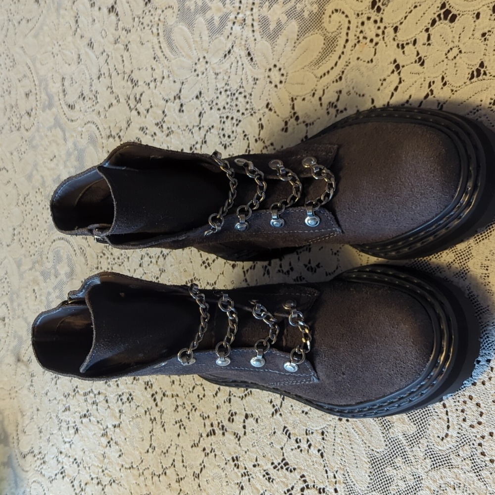 Women's Vince Camuto Side Zip Suede Boots NWOT